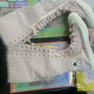 Converse High-Top Sneakers in Light Pink